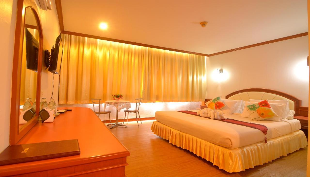 Chumphon Gardens Hotel Exterior foto